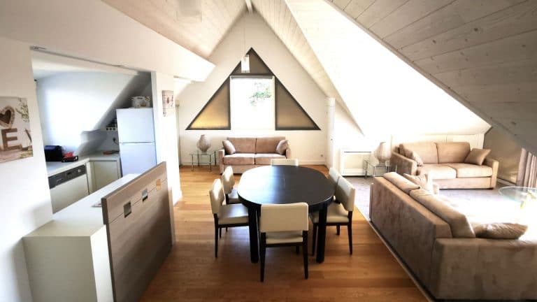 Appart-hôtel à Carnac pour 4-6 personnes, avec vue sur mer à l’Hôtel Le Churchill, idéal pour un séjour en famille en Morbihan.